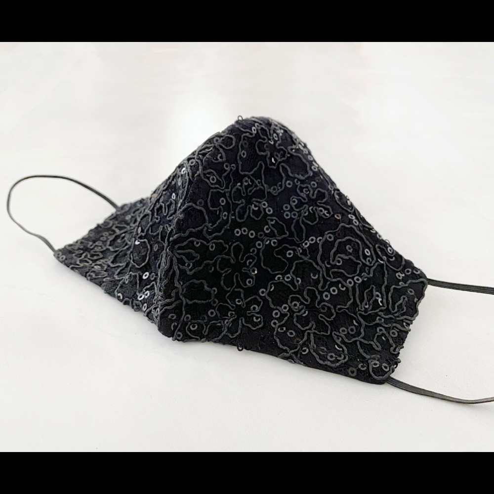 Black sequin lace face mask